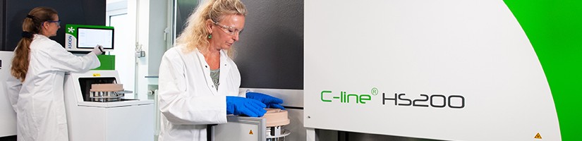 Arbeit im Kryolager des IPA.